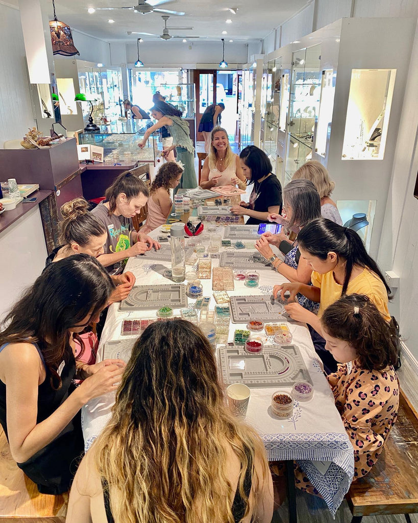 group of ladies making handmade jewellery at IndiviJewel jewellery store cairns
